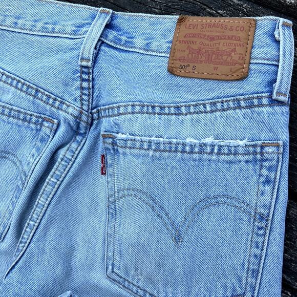 Levi’s Premium 501 Skinny Jeans Big E Red Tag Light Wash W24 L30 - Picture 9 of 10